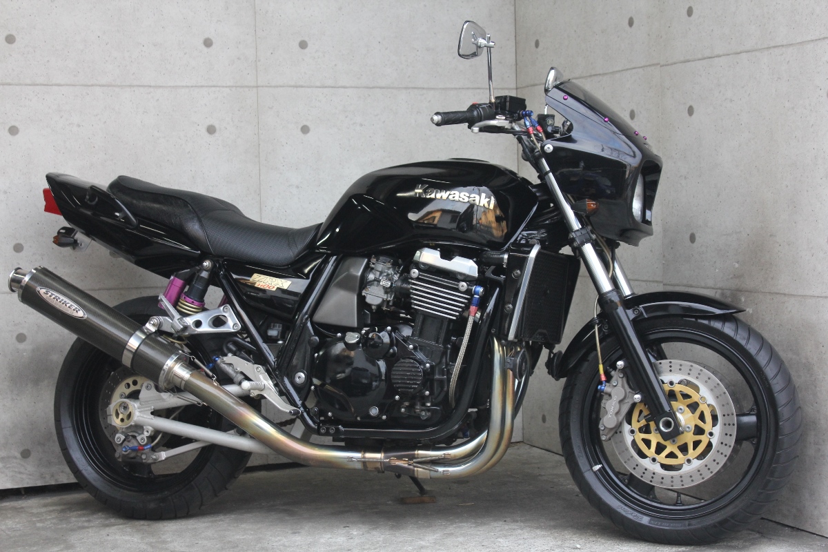 横浜～ Kawasaki ZRX1100 クァンタム ストライカー ブラック カスタム