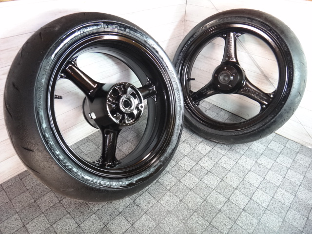 ♪ZXー6R☆ゴールドブラック仕様 新品同様F＆Rホイールセット美