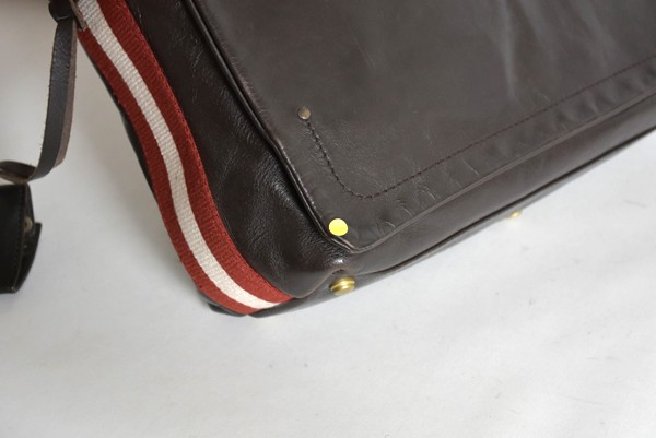 BALLY｜バリー 斜め掛け レザーショルダーバッグ F129 ****** 【公式通販】