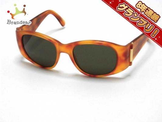 新作入荷，正規品 ブルガリ BVLGARI サングラス プラスチック&times;金属素材 黒&times;ブラウン&times;ゴールド 802(その他)｜売買されたオークション情報、yahooの商品情報をアーカイブ公開 - オークファン 服飾小物