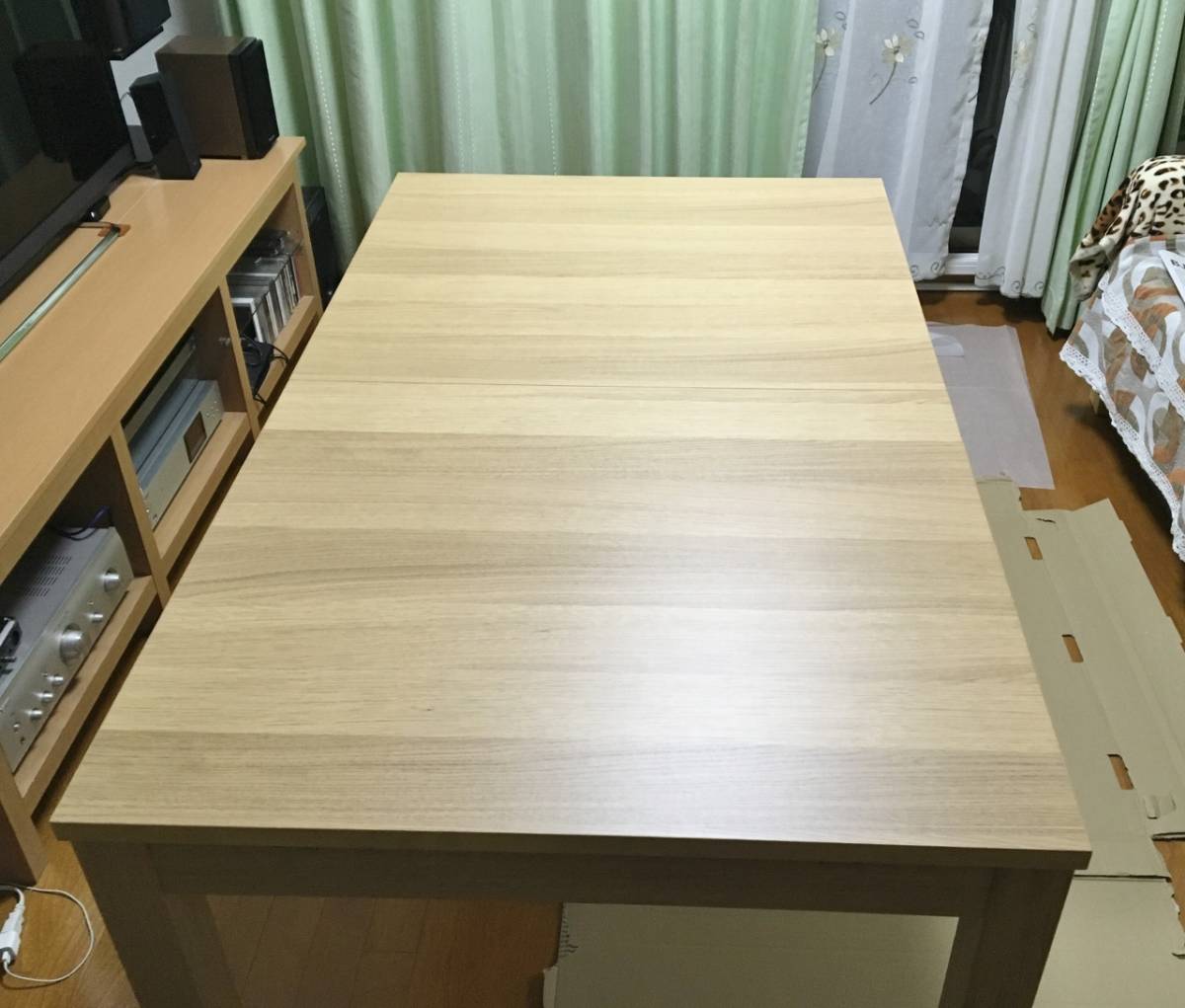 IKEA ダイニングテーブル（伸長式）BJURSTA 4人～8人 手渡し希望（東京