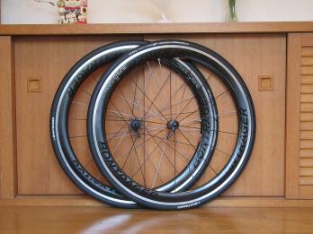 BONTRAGER ボントレガー Aura5 カーボンクリンチャー シマノフリー 11s対応 超美品
