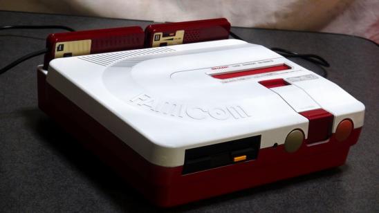 ツインファミコンのYahoo!オークション(旧ヤフオク!)の相場・価格を