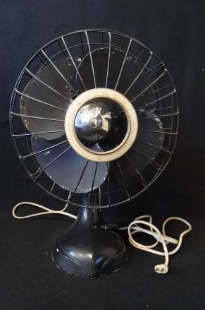 アンティークレトロ日立 扇風機 M-6034D 30㎝ 卓上扇 4枚羽 動作OK