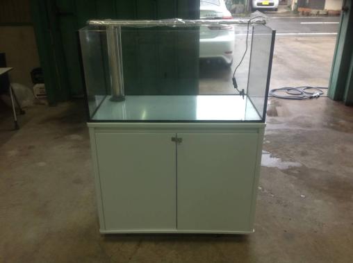 ガラスオーバーフロー水槽フルセット W900d450h450 90cm 売買されたオークション情報 Yahooの商品情報をアーカイブ公開 オークファン Aucfan Com