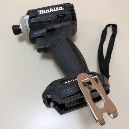 【新品・最新】2018年発売 Makita マキタ TD171D 充電式インパクトドライバ 本体のみ18v 黒 送料480円～全国一律510円