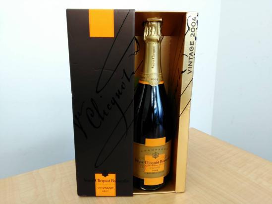 安い，格安 36541 未開栓 古酒 お酒 ヴーヴ クリコ Veuve Clicquot Ponsardin 2004年 ヴィンテージ 750ml シャンパン(シャンパーニュ)｜売買されたオークション情報、yahooの商品情報をアーカイブ公開 - オークファン スパークリング