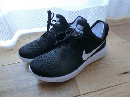 NIKE ルナエピック LOW フライニット 2 黒 23.5cm LUNAREPIC