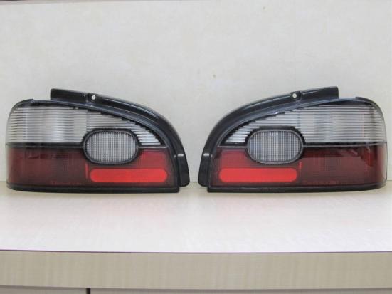 ヴィヴィオ RX-R クリアテールランプ 左右 自動車メーカー別 パーツ