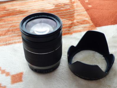 CANON純正レンズ EF-S18-200mm 1:3.5-5.6 IS手ぶれ補正（フード付き