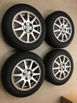 AK12日産マーチ純正アルミホイールタイヤセット 165/70R14 