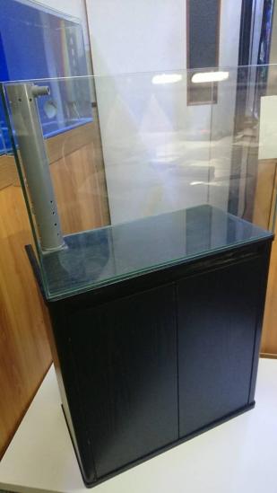 オーバーフロー水槽のYahoo!オークション(旧ヤフオク!)の相場・価格を 