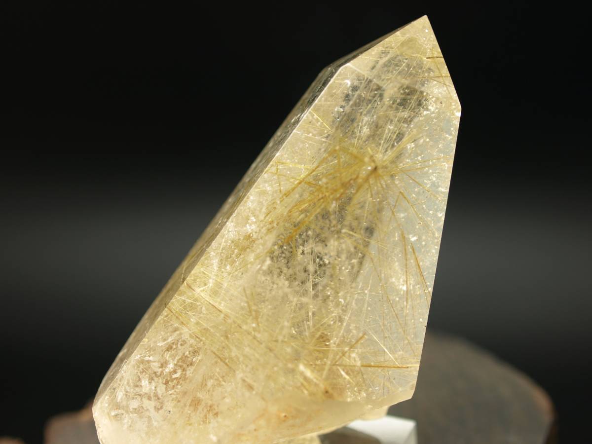 ルチルクォーツ 【121g】ブラジル・ミナスジェライス州産/rutile
