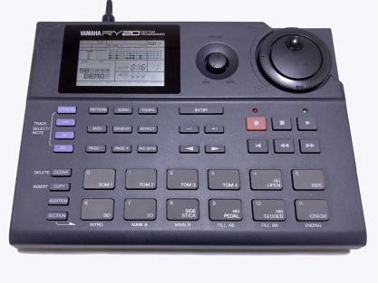 YAMAHA/ヤマハ リズムマシン RY20 電池ホルダー増設&メンテナンス済み 完動品 即決