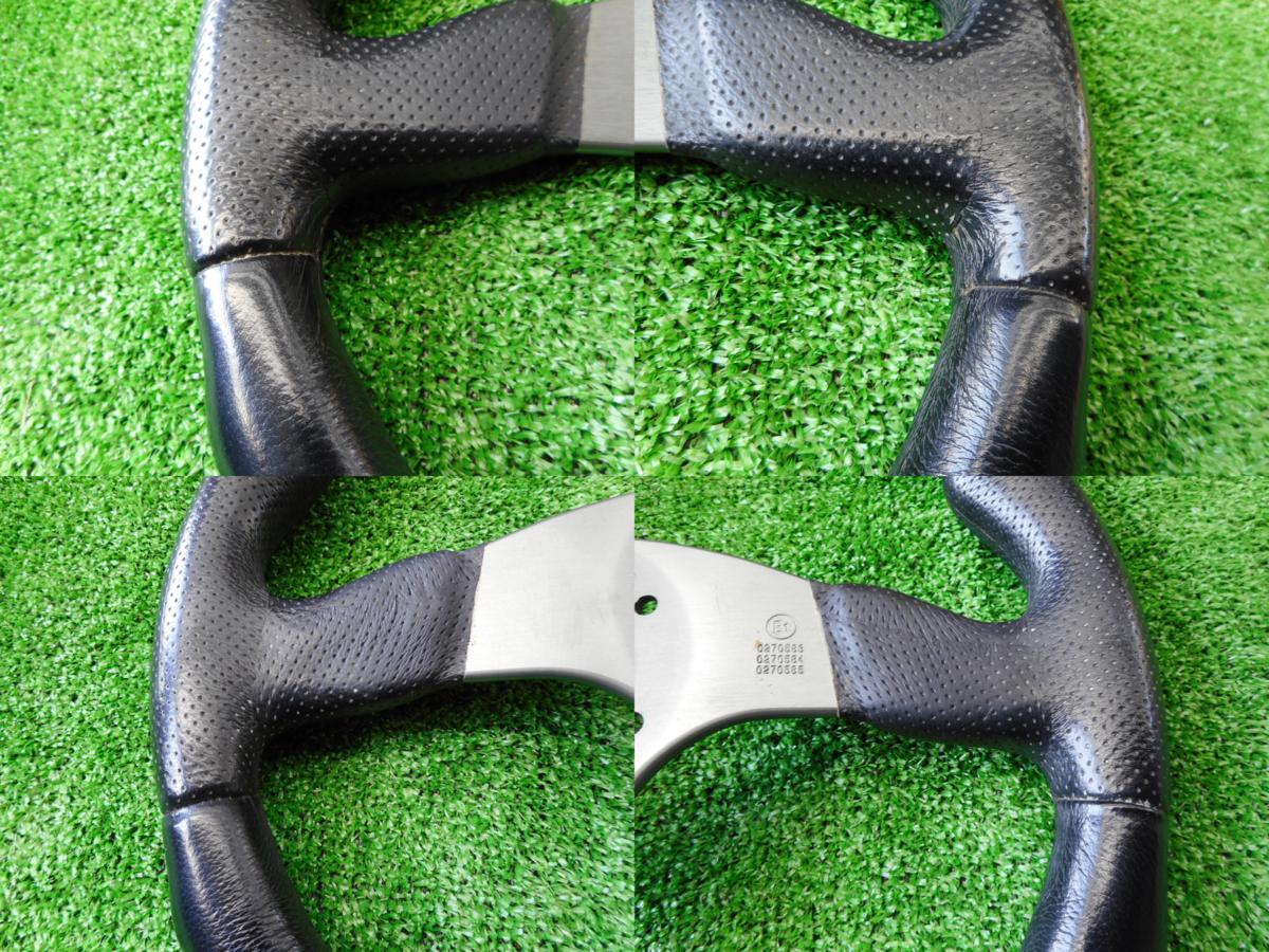 MOMO RACE レザーステアリング 32Φ 汎用ボス付 MOMO RACE 32φ MOMO