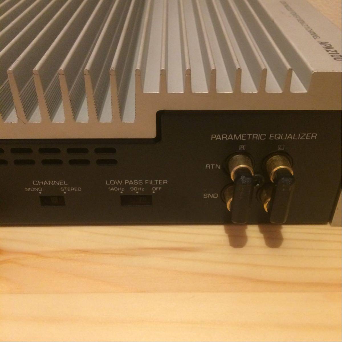 アゼスト APA2100 動作品 100W×2 ch 名機 ADDZEST アンプ カー