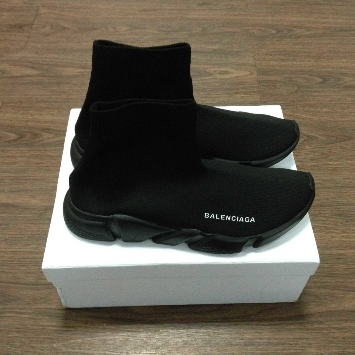  42サイズ バレンシアガ スニーカー BALENCIAGE シューズ 黒色(26.5cm)｜売買されたオークション情報、yahooの商品情報をアーカイブ公開 - オークファン 26.5cm