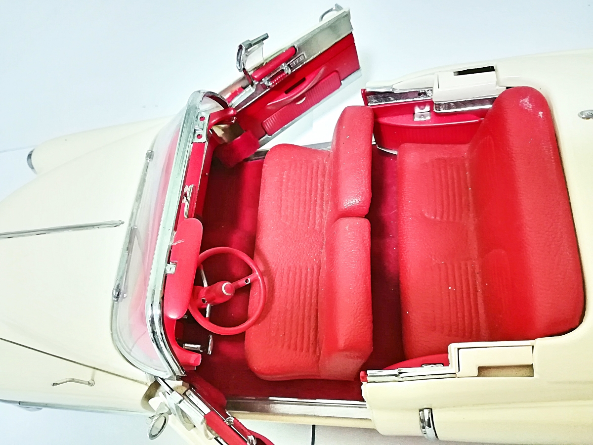 ☆訳あり☆格安 大迫力 1:16 ダンバリーミント キャデラック 