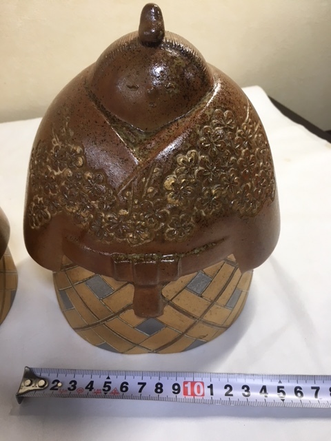 B499b「花囲い メルカリ ひな」持丸房子造 共箱 陶芸家 佐賀 内裏雛 