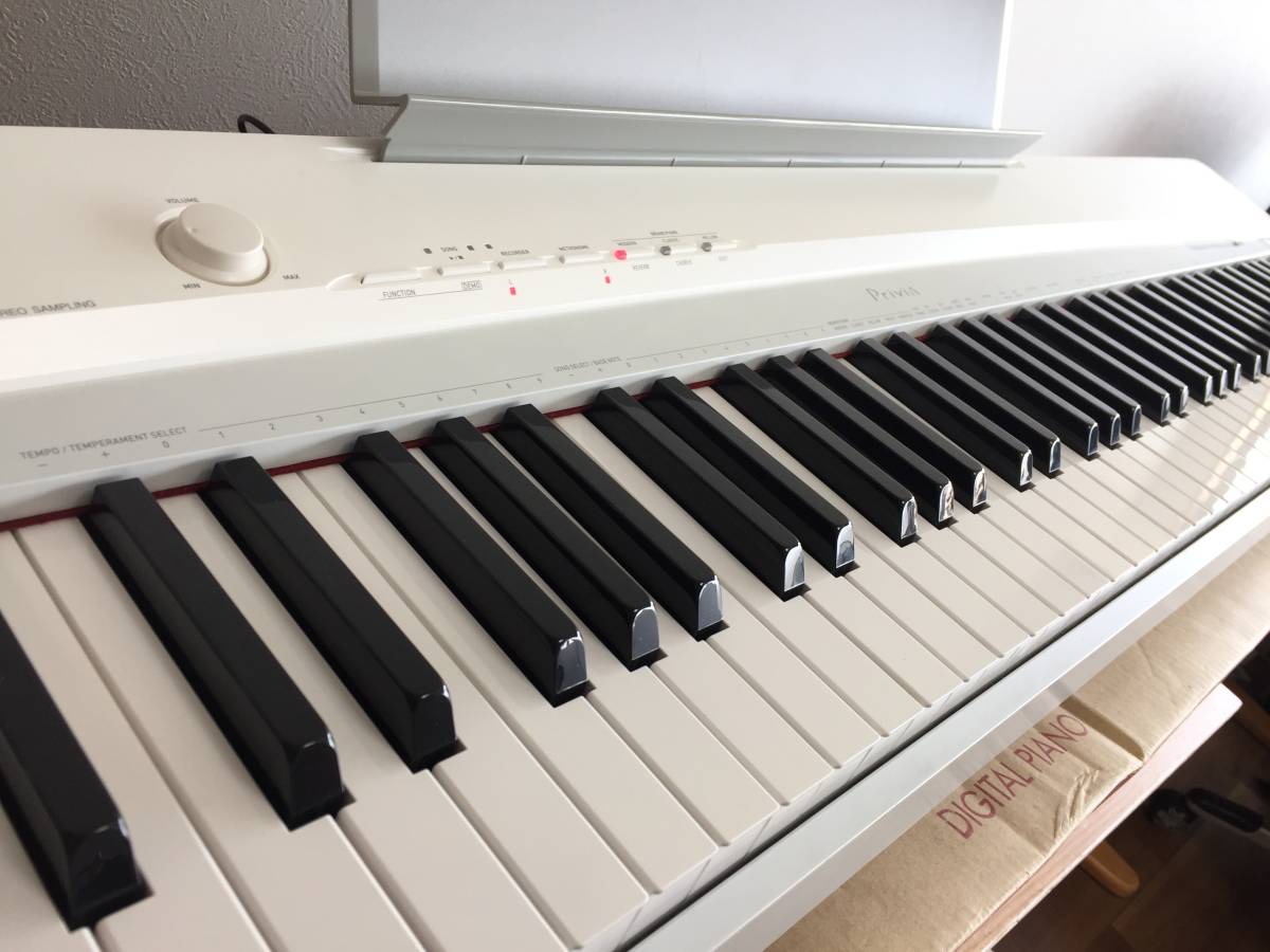 CASIO Privia PX-135WE 電子ピアノ 鍵盤美品 カシオ プリヴィア