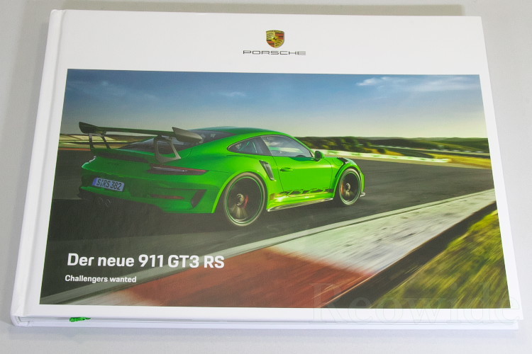 ポルシェ NEW 911 (991-2) GT3 RS ハードカバー カタログ ドイツ語 2018 1冊 