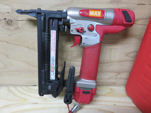 マックス | マックス(MAX) 釘打機(高圧) HA-38F2(D)⁄4MAフロア ウエダ 