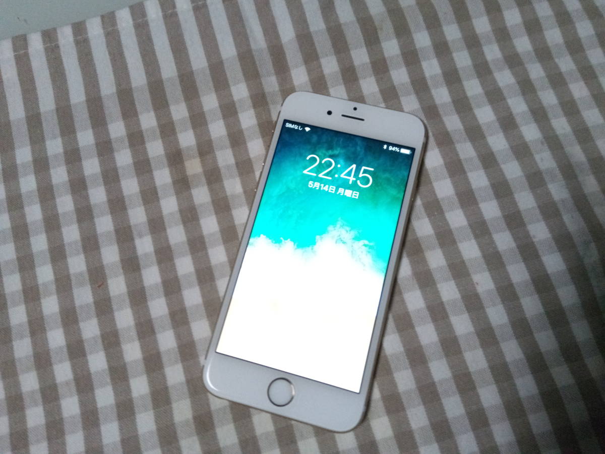 ドコモ iPhone6s 64G 　ゴールド　☆送料無料☆　01_1