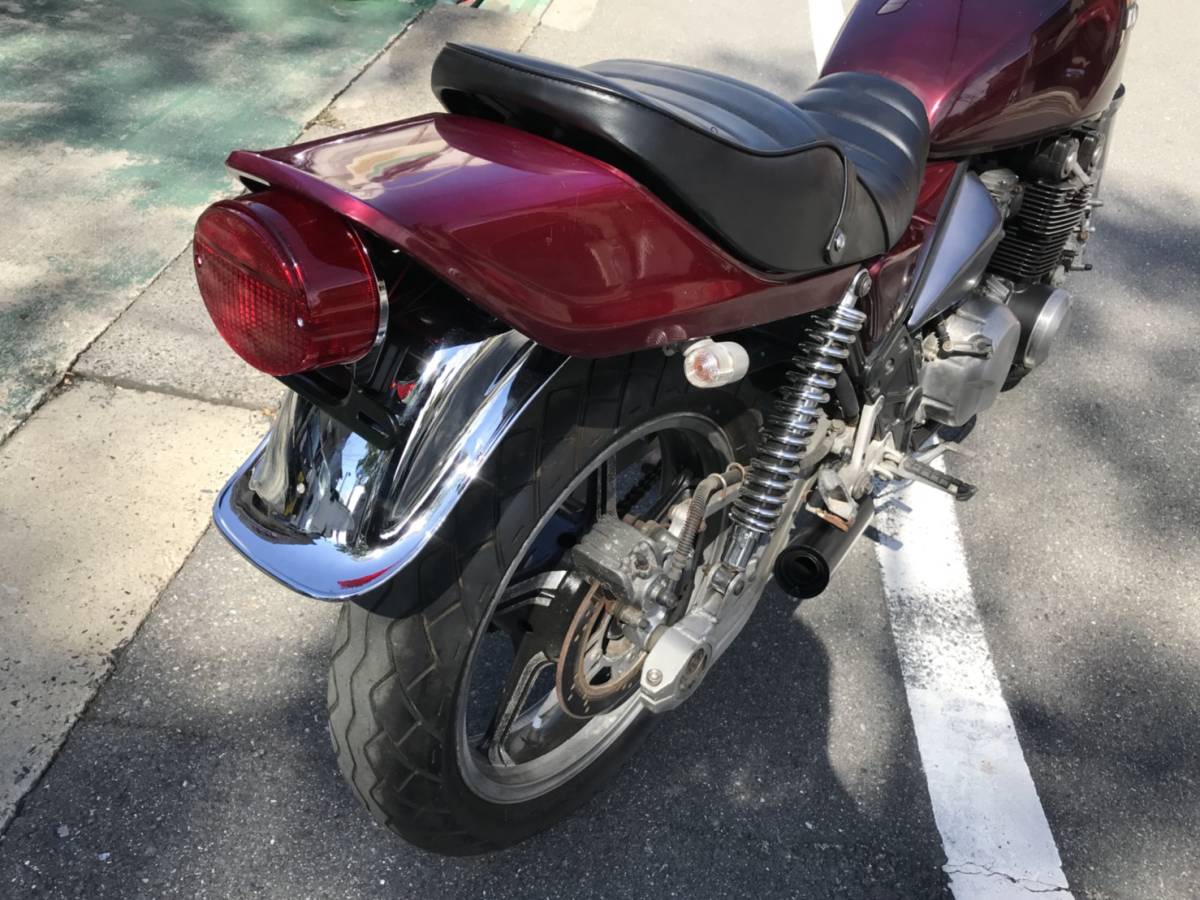 リアフェンダー　ゼファー４００／χ　Ｚ２仕様 リアフェンダー ゼファー400／χ Z2仕様 バイク リアフェンダー
