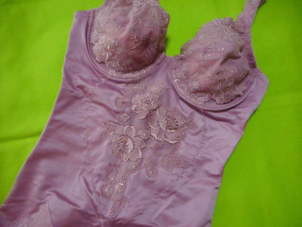 ◇ダイアナ ボディスーツ グレイスピンク C95EL