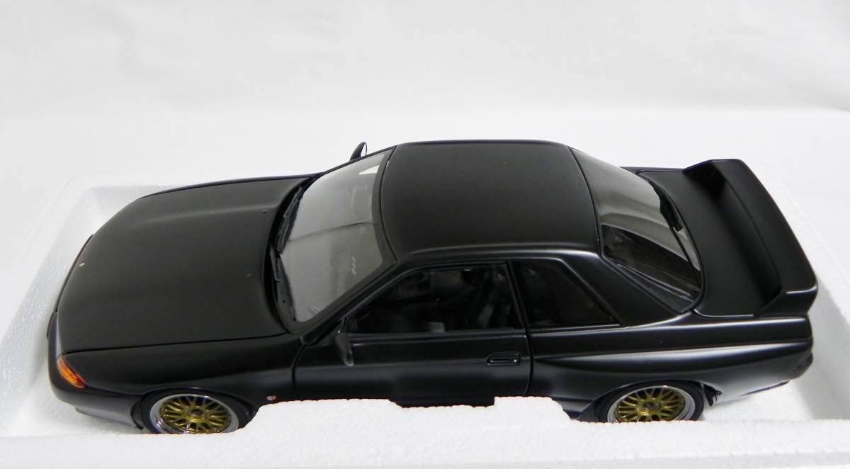 オートアート 1/18 日産 スカイライン GT-R (R32) V-specII チューンド