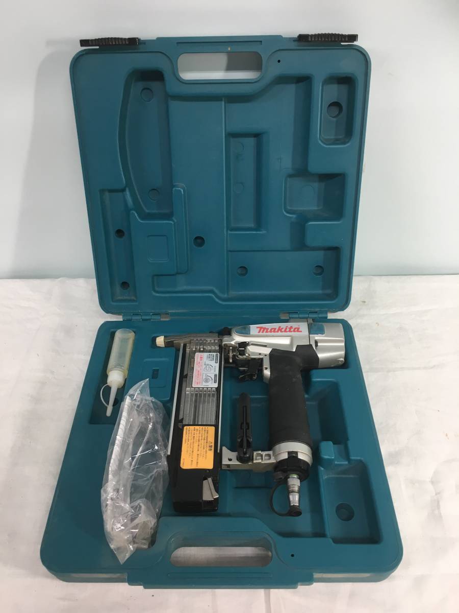 1054na 中古 マキタ makita AF502N 工具 電動工具 大工道具 仕上釘打