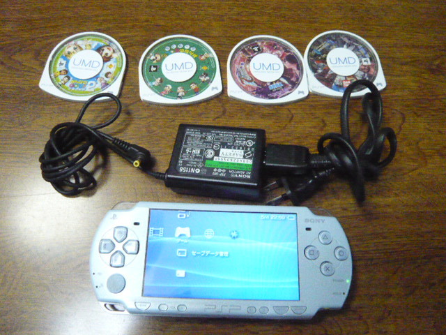 PSP-2000本体　フェリシアブルー 水色 充電器 メモステ1GB　みんなのGOLF　ソフト４枚　動作OK