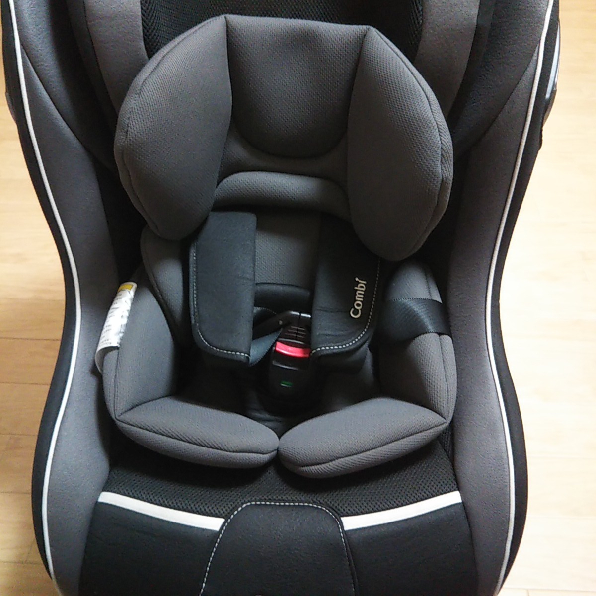 【美品】combi マルゴットエッグショック チャイルドシート CZ-HLB コンビ マルゴット EG エッグショック チャイルドシート 【美品