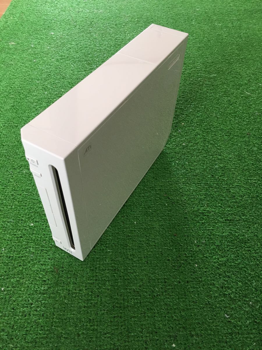 Wii 白 本体のみ 3500ポイント内蔵☆ 内蔵ソフトもあり☆ スーパー
