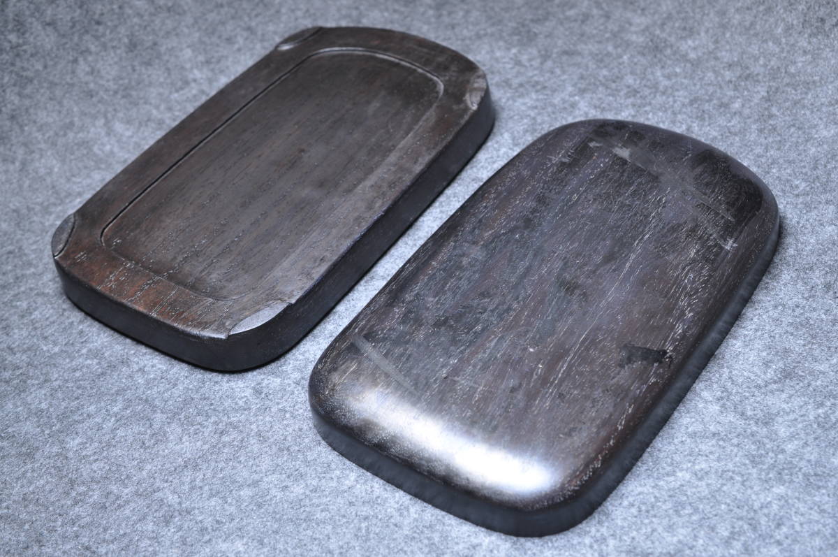 嚴選天然魚腦雙凍蕉葉白端硯，尺寸19x11.8x2.6cm，開鑿摩崖巨製 雲月硯