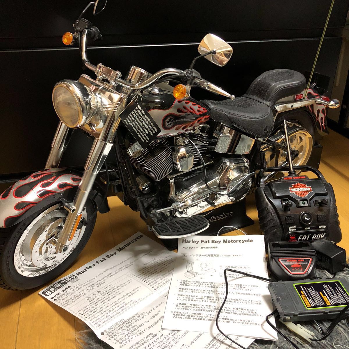 トイザらス 特大HARLEY-DAVIDSON/ハーレー FATBOY ラジコン 全長約70cm