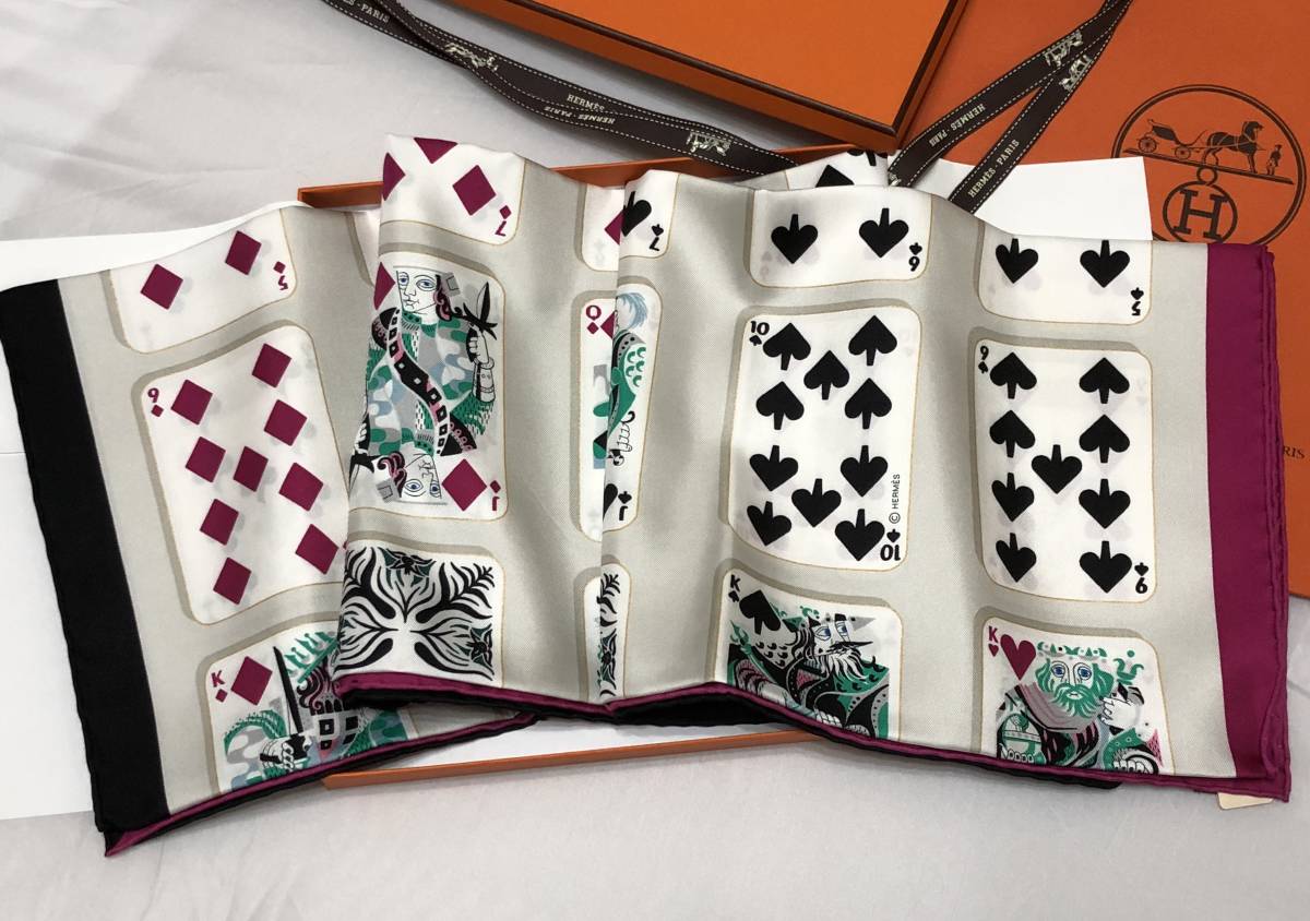 Hermesエルメス カレ90x90 スカーフJeu de Cartes トランプ シルク100