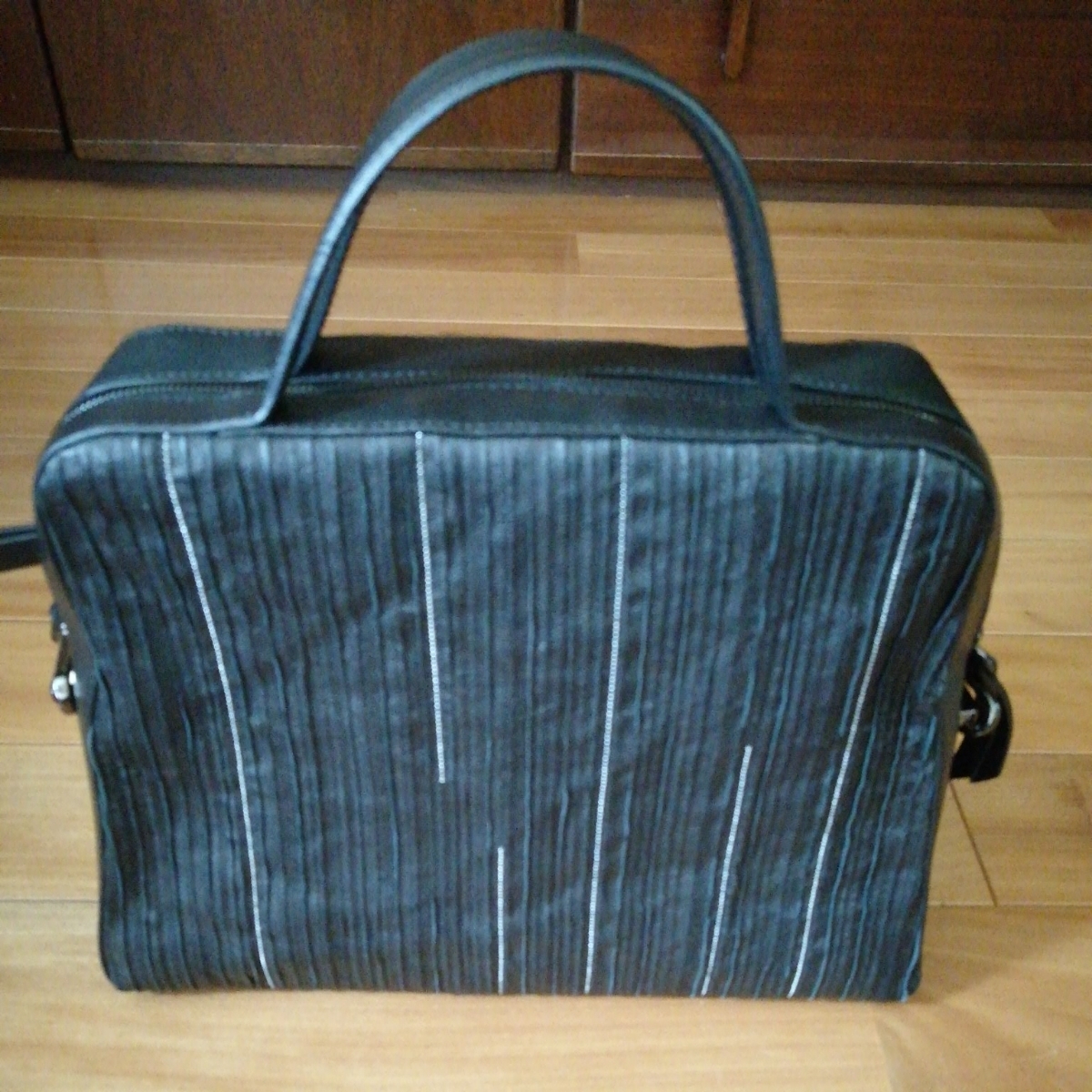 新品FABIANA FILIPPI ファビアナフィリッピ レザーハンドバッグ