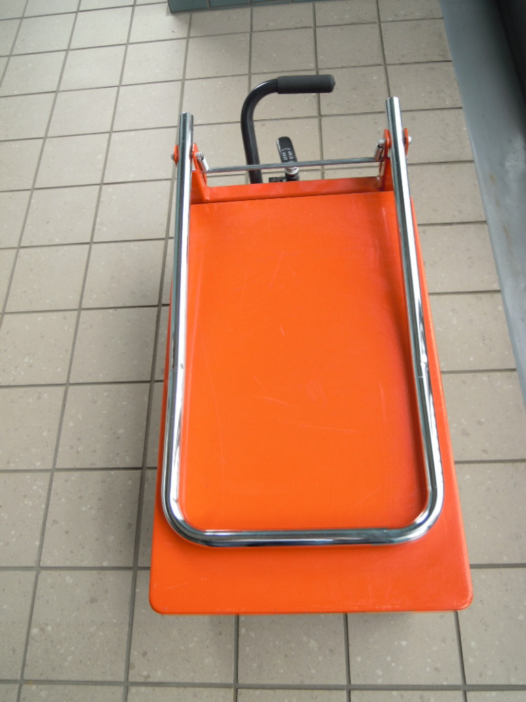 東正車両　ゴールドリフター　リフターテーブル　120kg運搬台車_9