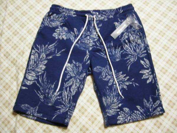新品！レインスプーナー　ハーフパンツ　ネイビーｘシダ柄　M　紺