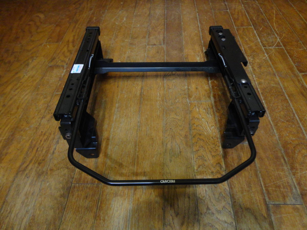 R2 スバル R1 ステラ RC1 シートレール カワイ製作所 レカロ RN2 RJ2 