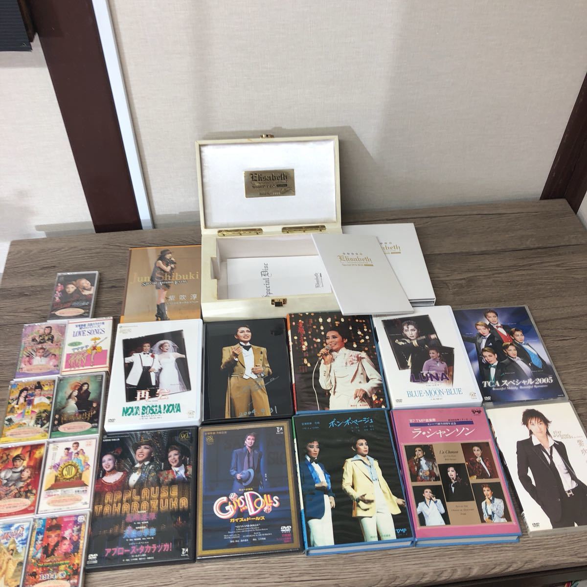 宝塚 DVD-BOX ステレオテープ まとめ売り 宝塚歌劇団 - DVD・Blu-ray 