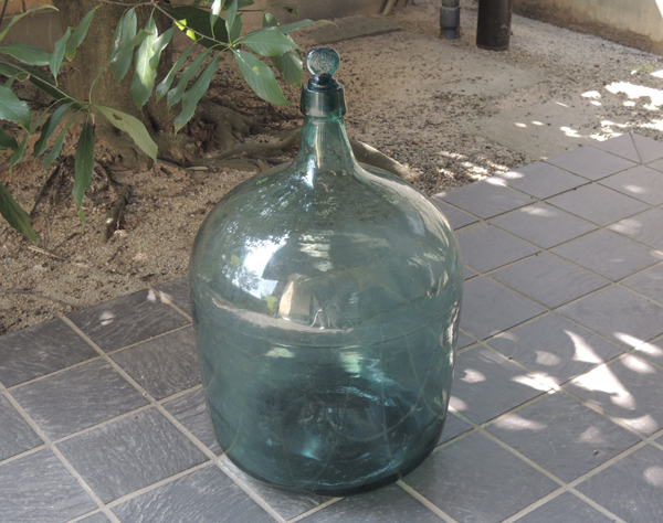  橘 古い大きな ガラス瓶 栓 蓋付き 民芸／民具 時代物／骨董品／アンティーク(工芸ガラス)｜売買されたオークション情報、yahooの商品情報をアーカイブ公開 - オークファン 工芸ガラス