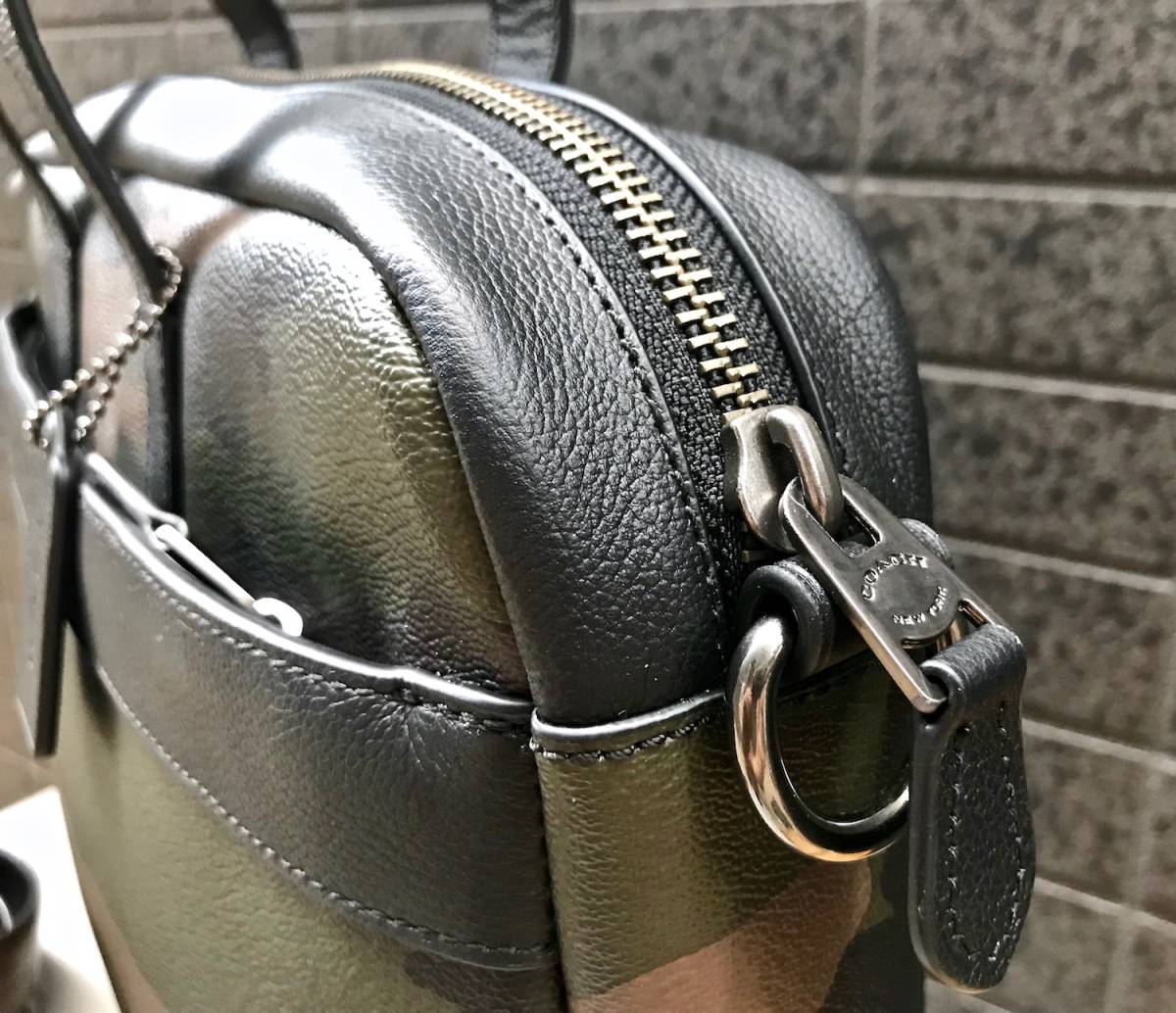 スタイリスト出品□新品 COACH コーチ 2WAY迷彩柄ビジネスバッグ 高級 