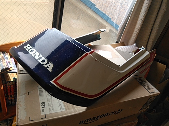 人気定番，本物保証 CBX400F/550F 純正テールカウル青/白(リア)｜売買されたオークション情報、yahooの商品情報をアーカイブ公開 - オークファン ホンダ用