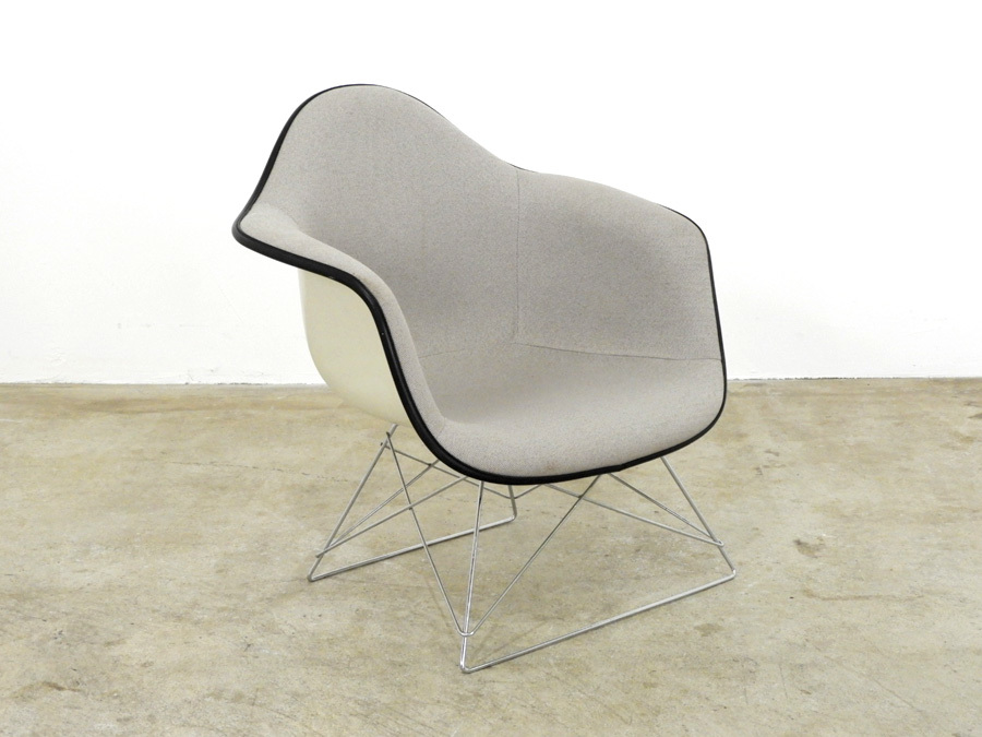 ハーマン ミラー アームシェルチェア イームズデザイン Herman Miller