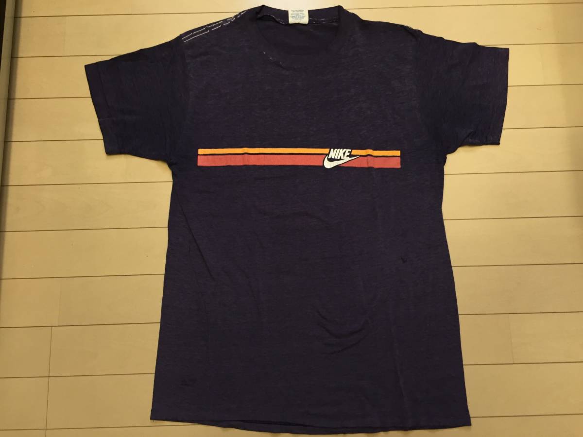 正規品，安い 70S NIKE ナス紺 スウォッシュ ライン Tシャツ USA製 オレンジタグ / ビンテージ オリジナル 70年代 80S 風車 ゴツナイキ 肩掛け 90S筆記体(文字、ロゴ)｜売買されたオークション情報、yahooの商品情 Lサイズ
