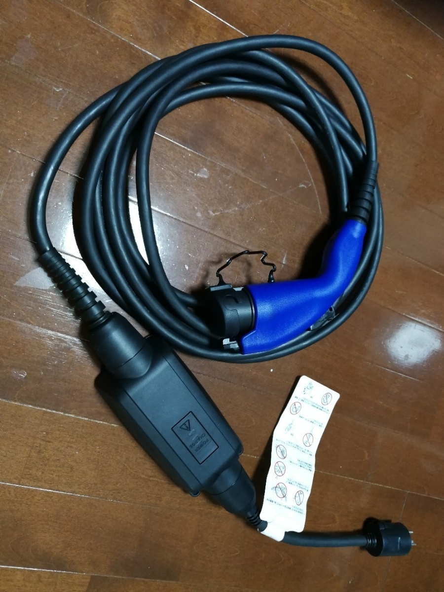 トヨタ プリウスPHV ZVW52 充電ケーブル100V200V対応 100V変換 トヨタ プリウスPHV ZVW52 充電ケーブル100V200V対応 100V変換
