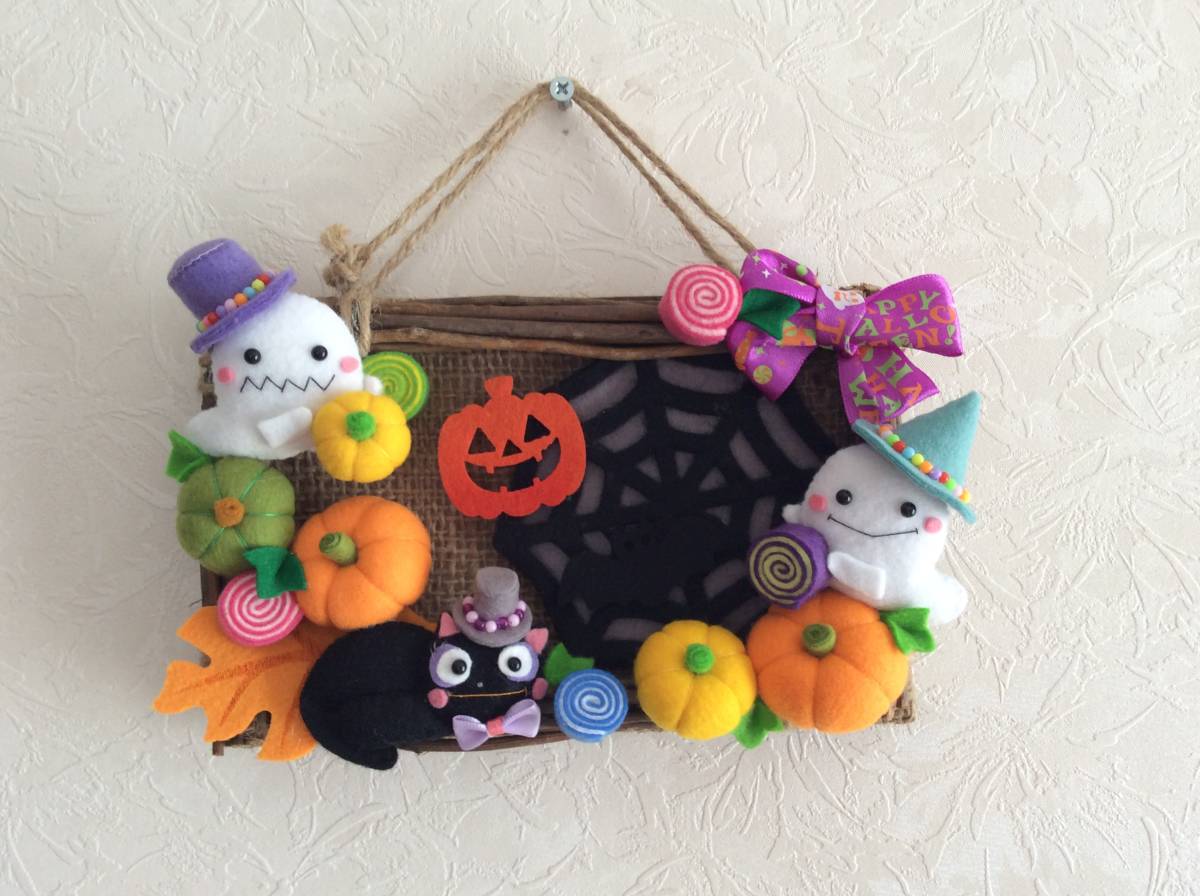 ハンドメイド フェルト☆ハロウィン リース 壁掛け★おばけ★かぼちゃ