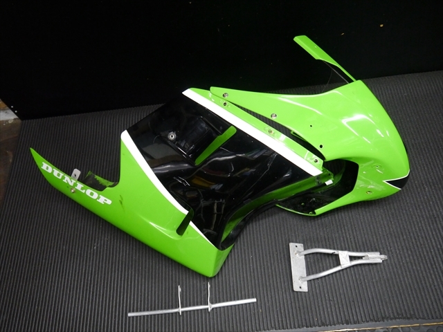 ぱん出品 カワサキ KSR110でニンジャ、ZRX、Moto GP KSR110よりトリックスター
